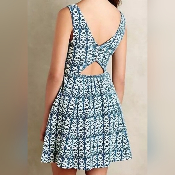 Maeve By Anthropologie V Neck Cut Out Back Dress Size 0 Stretchable - Picture 2 of 10